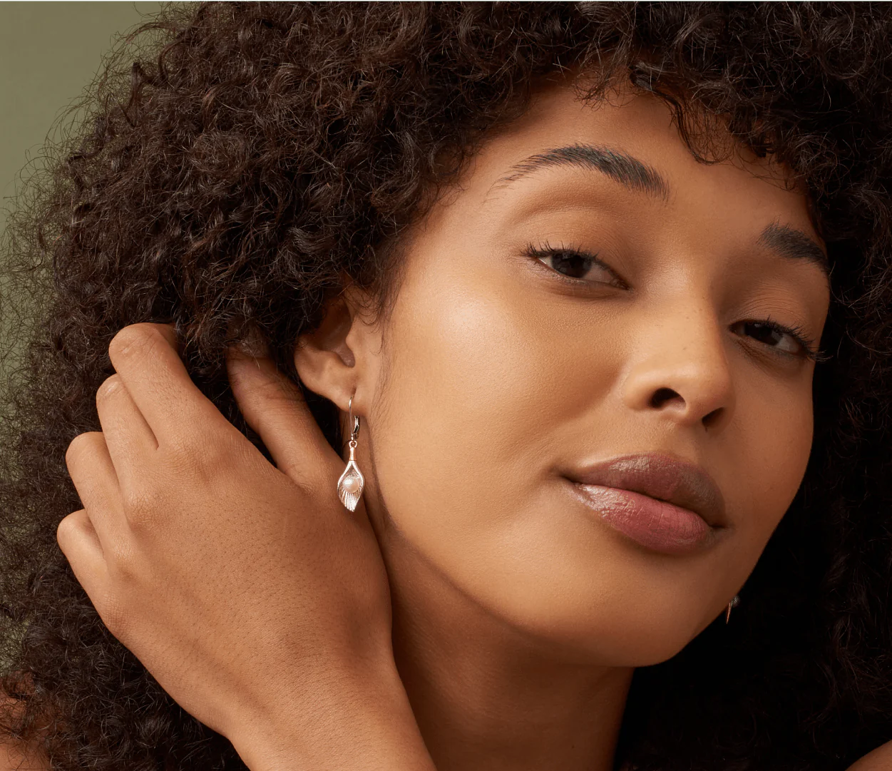 Nature's Wonder Sterling Silver Oyster Shell Drop Earrings with Pearls