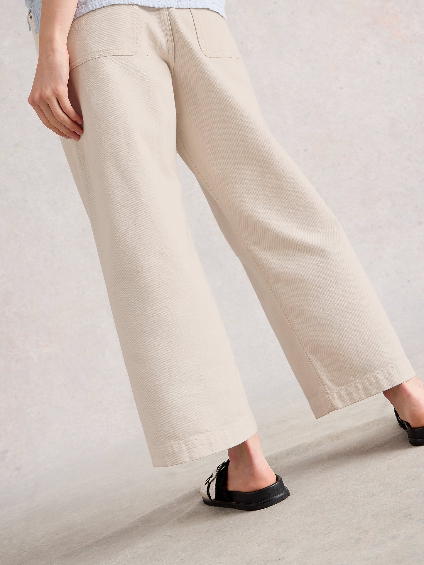 Tia Wide Leg Crop Jean