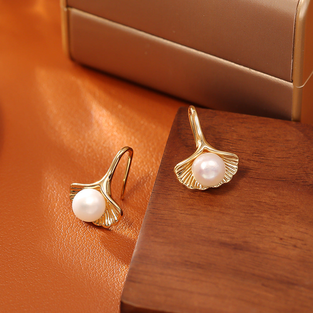 Freshwater Pearl Set in Ginkgo Leaf Earring