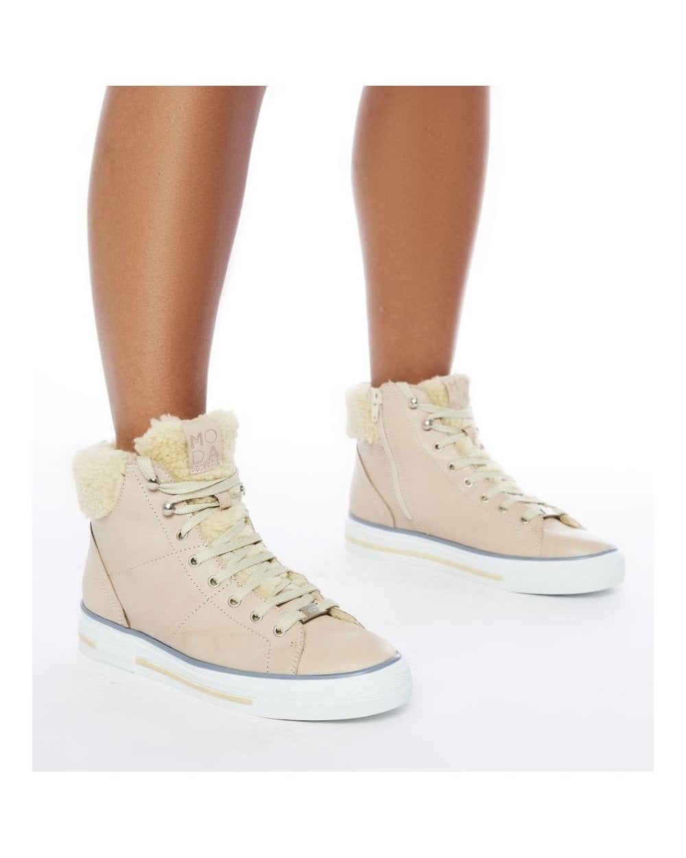 Anniia Cream Leather Trainer