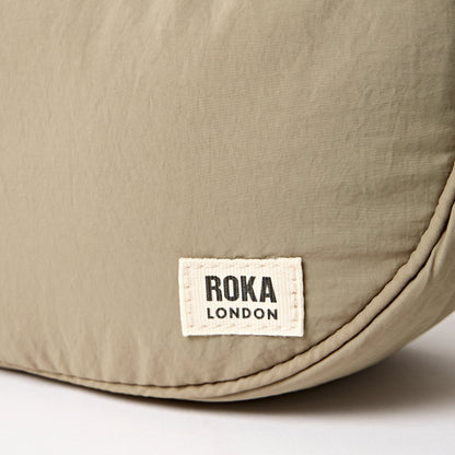 Farringdon Half Moon Bag in Taupe