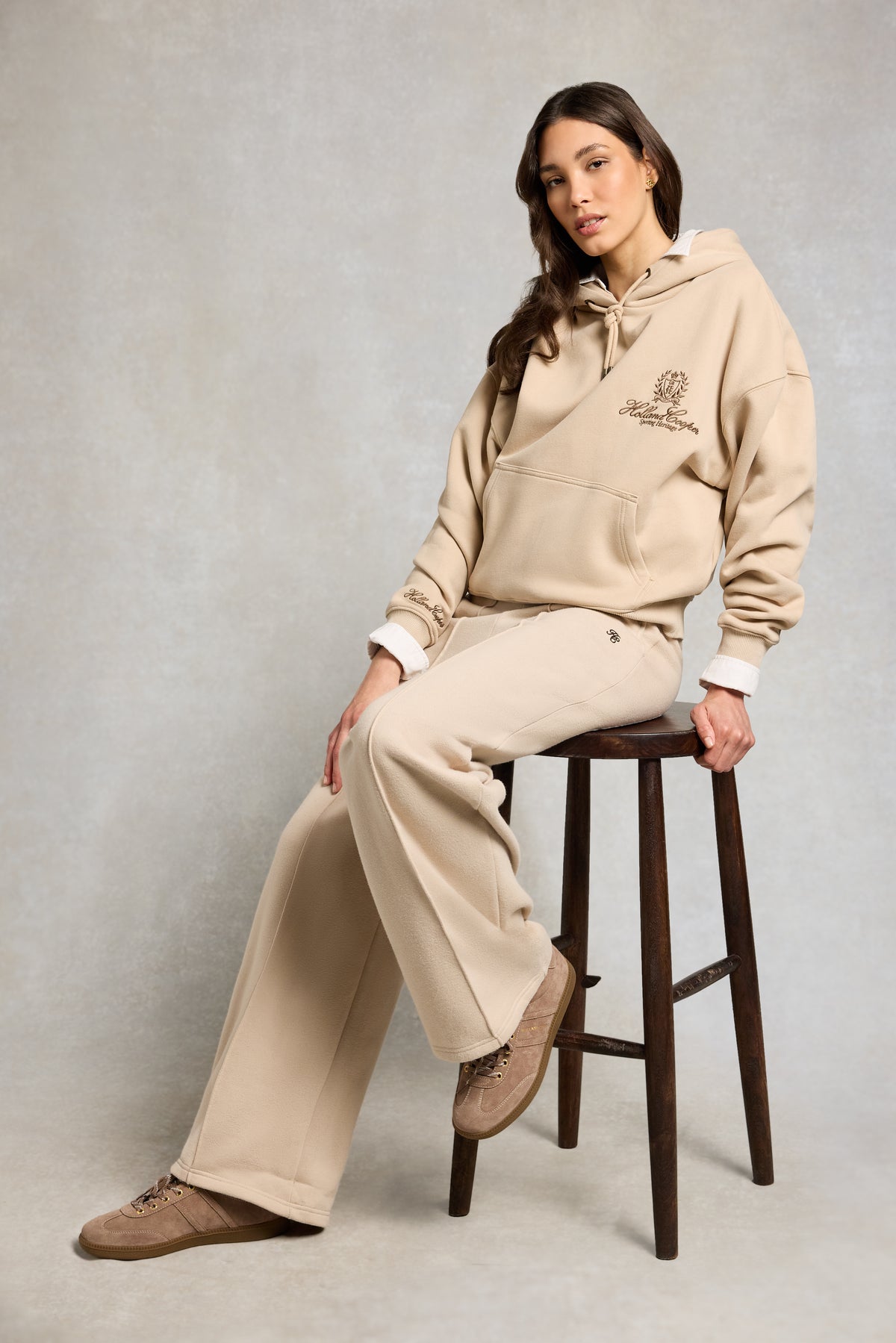 Knightsbridge Court Trainer