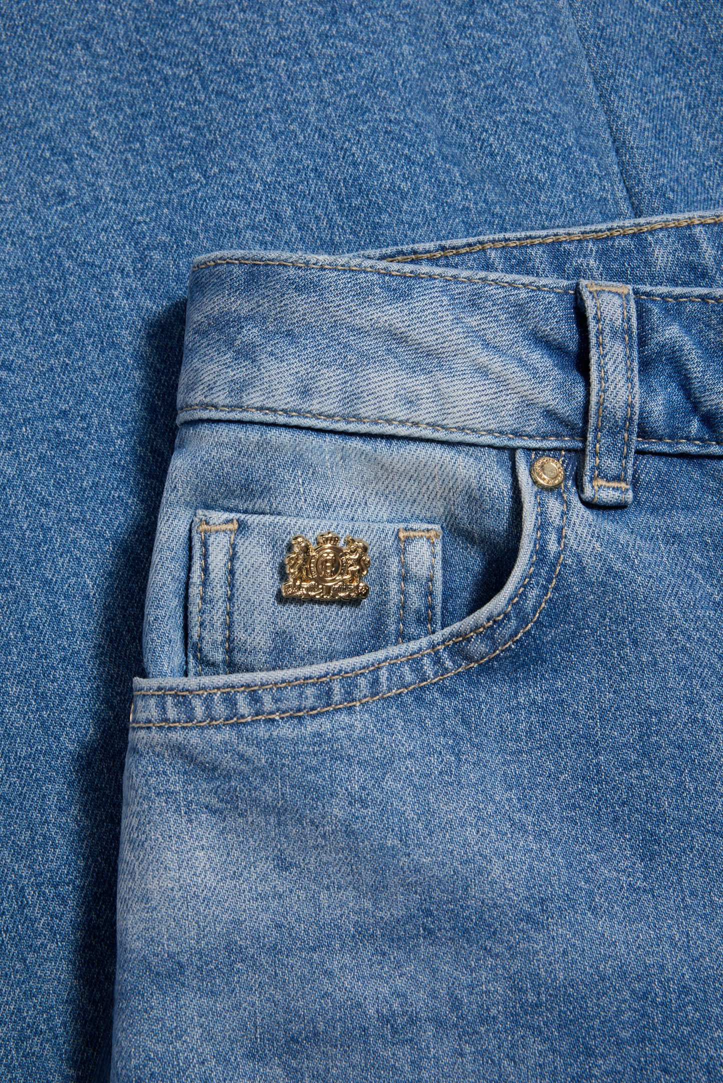 Classic Straight Jean