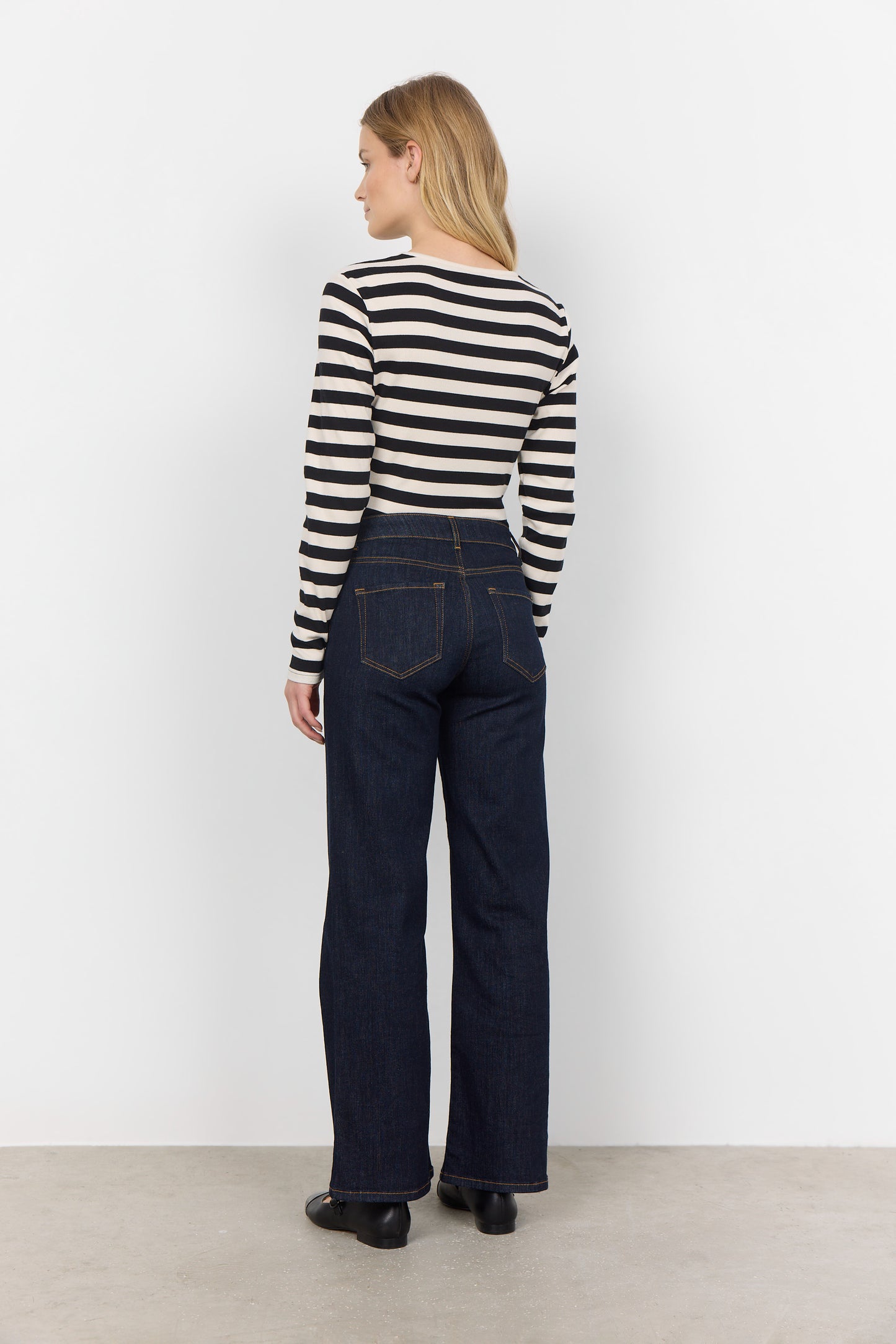 Kimberly 24-B Jean