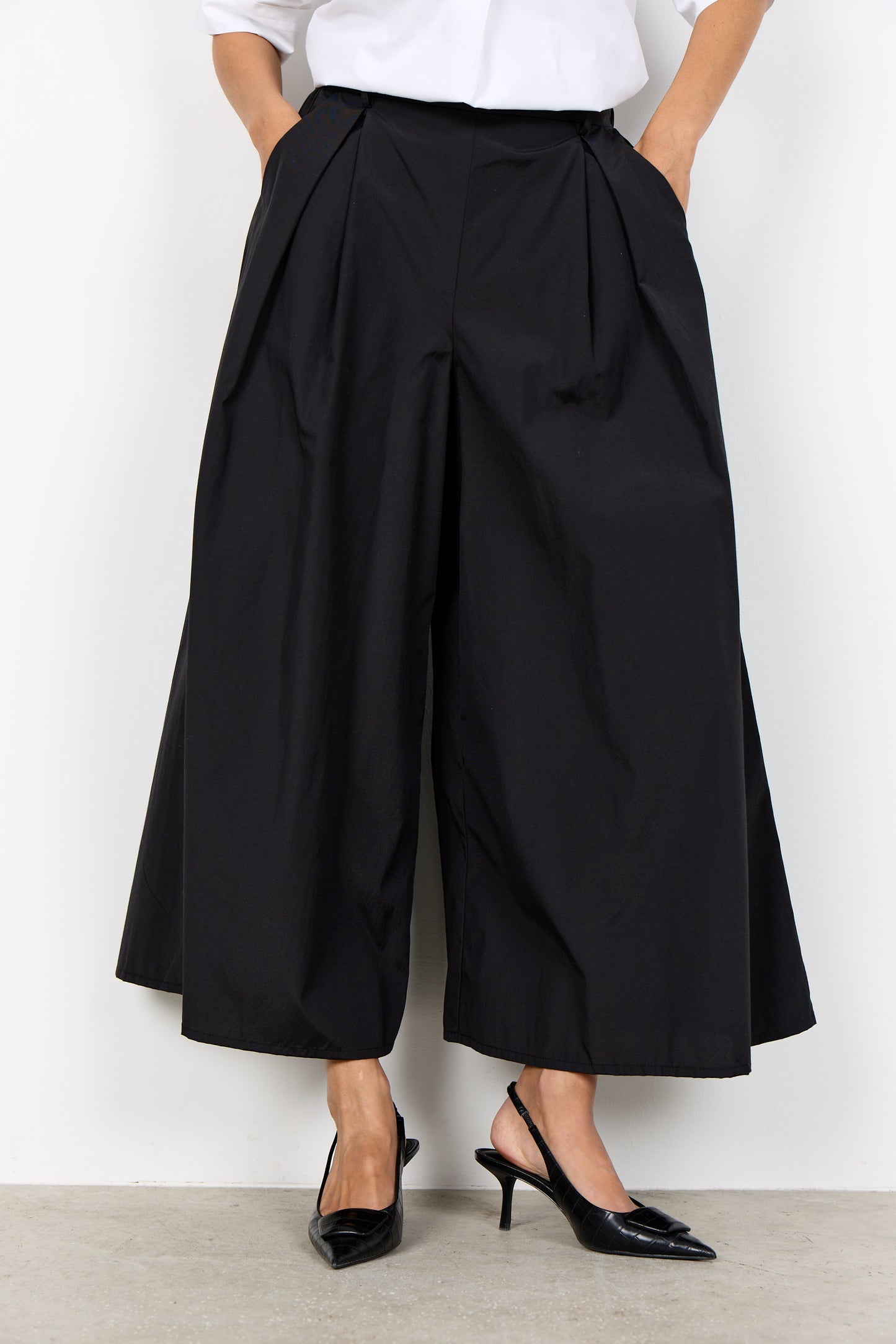 Netti Pants 131-C