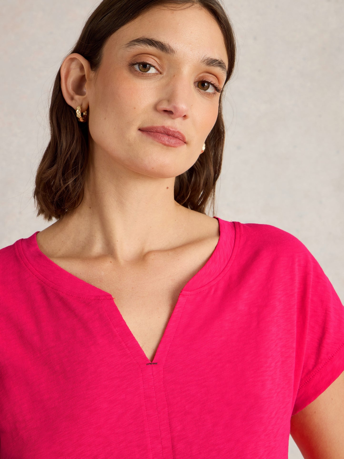 Nelly Notch Neck Tee