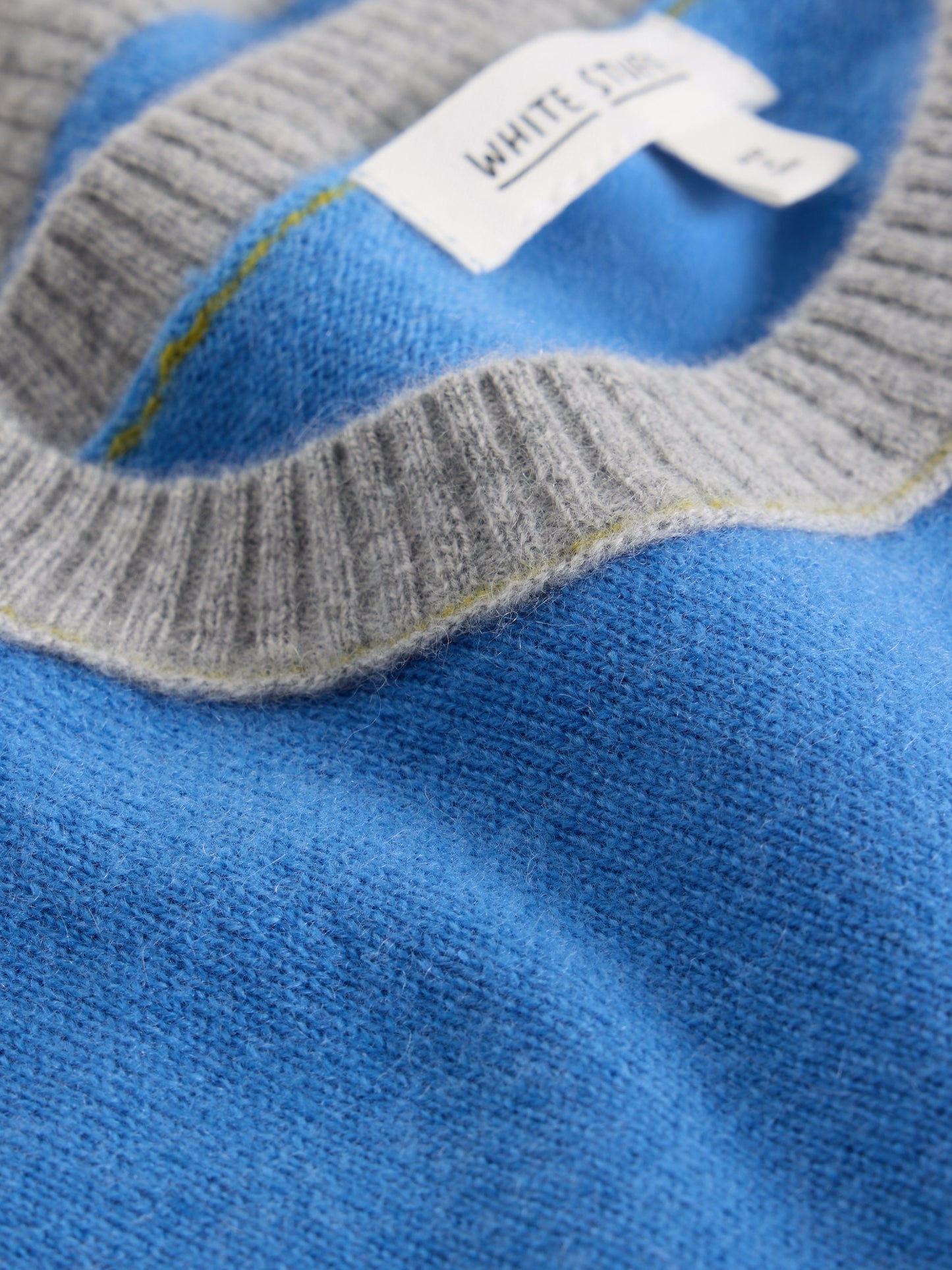 CREW CASHMERE JUMPER