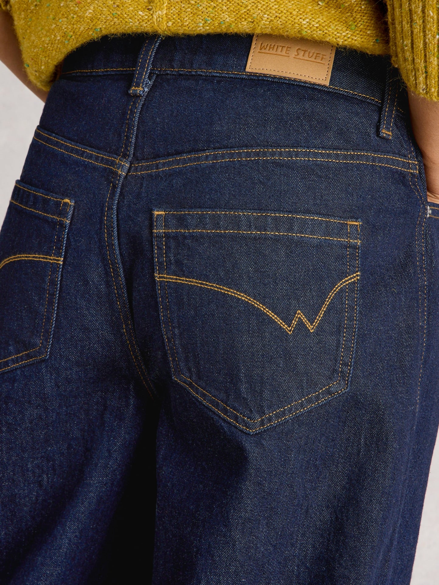 Aubrey Barrel Leg Jean