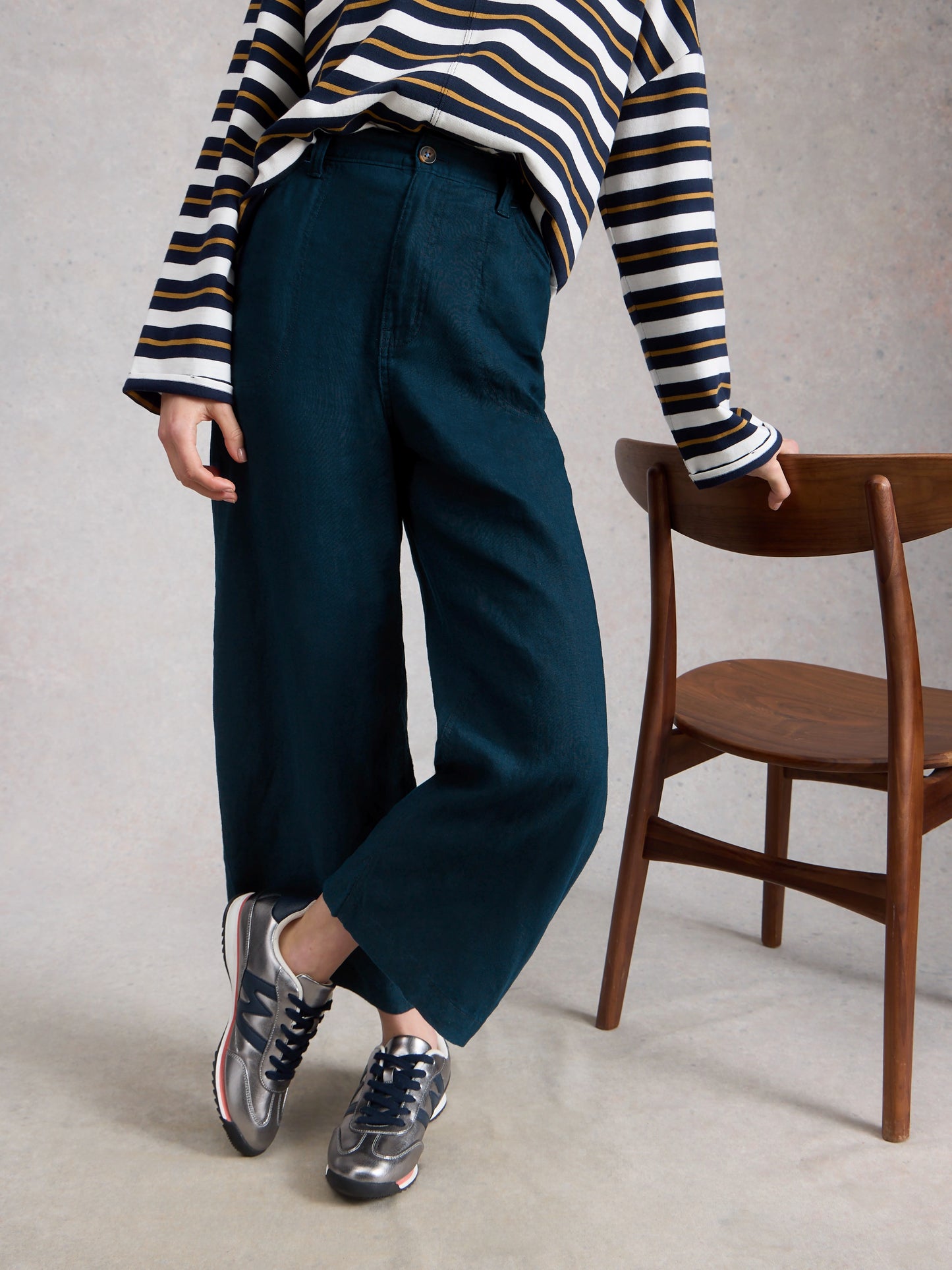 Tia Linen Wide Leg Crop