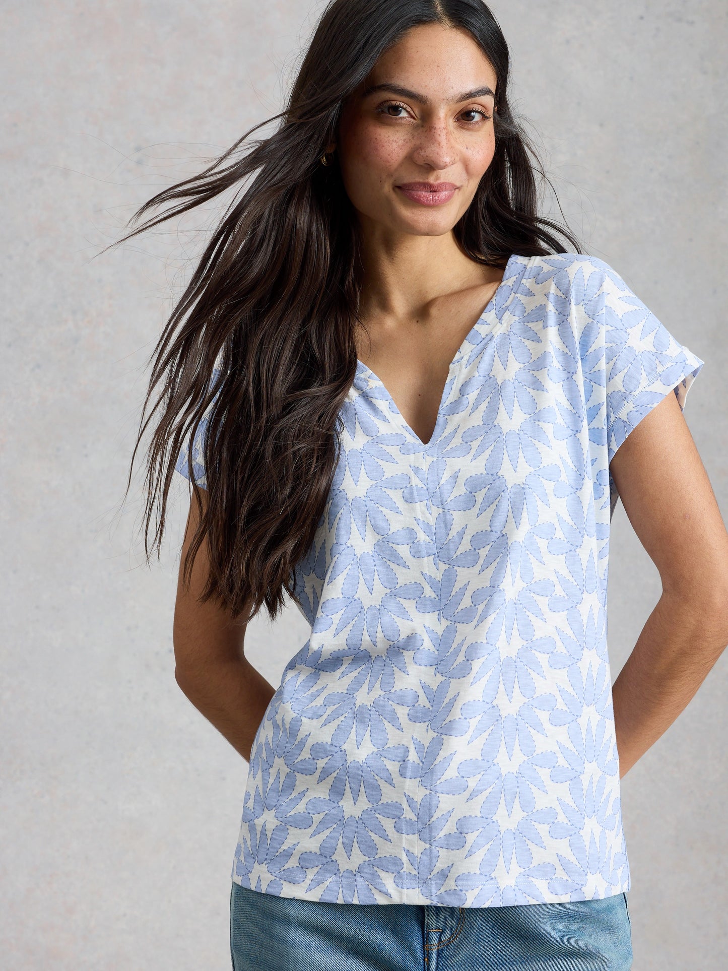 Nelly Notch Neck Tee