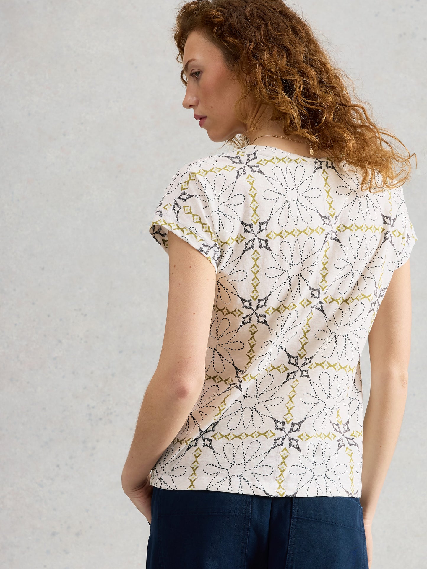 Nelly Notch Neck Tee