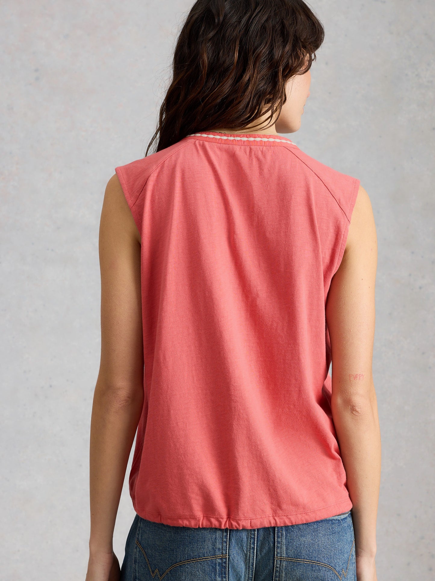 Peony Sleeveless Shirt