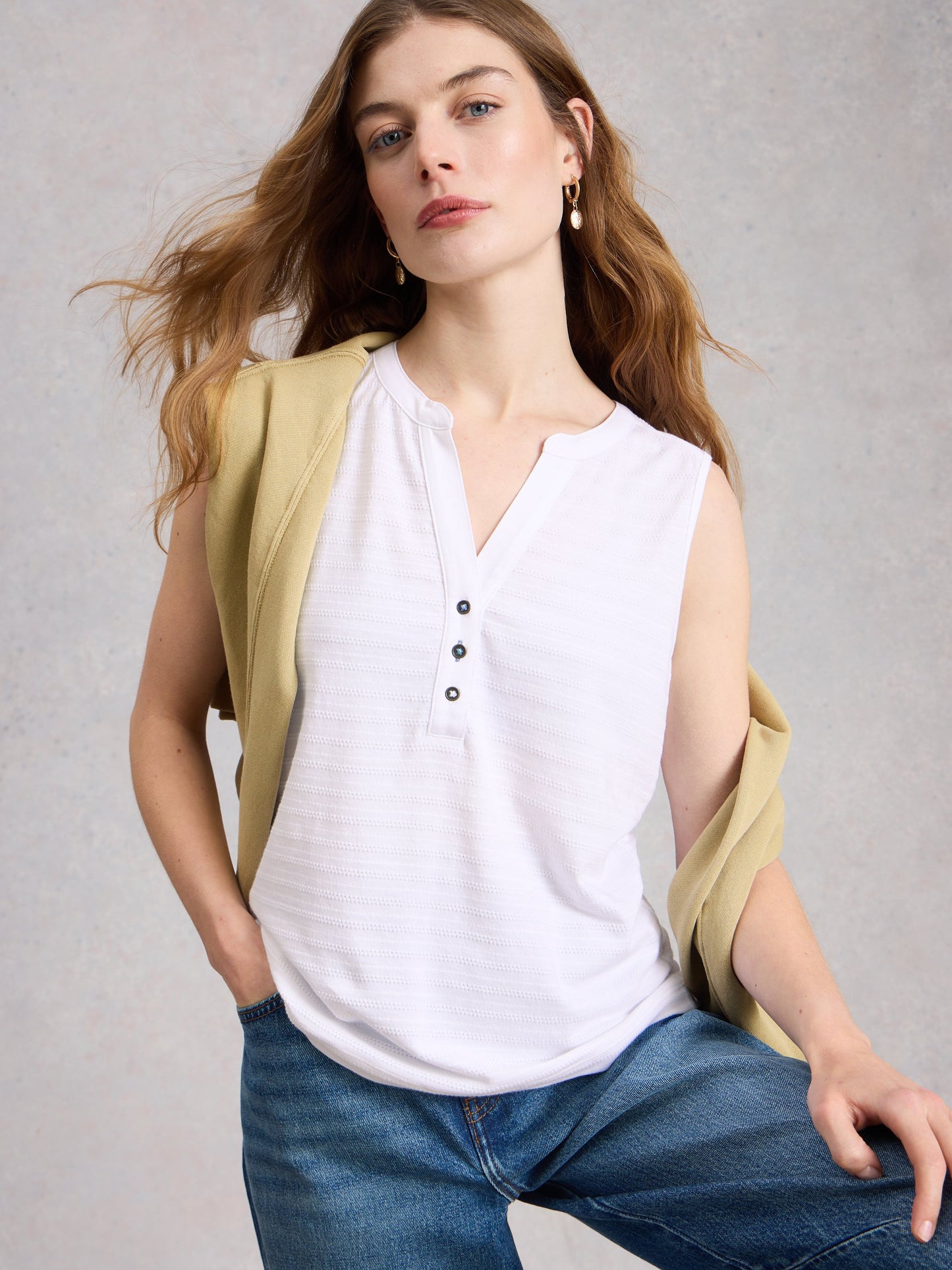 NORA TEXTURE NOTCH VEST