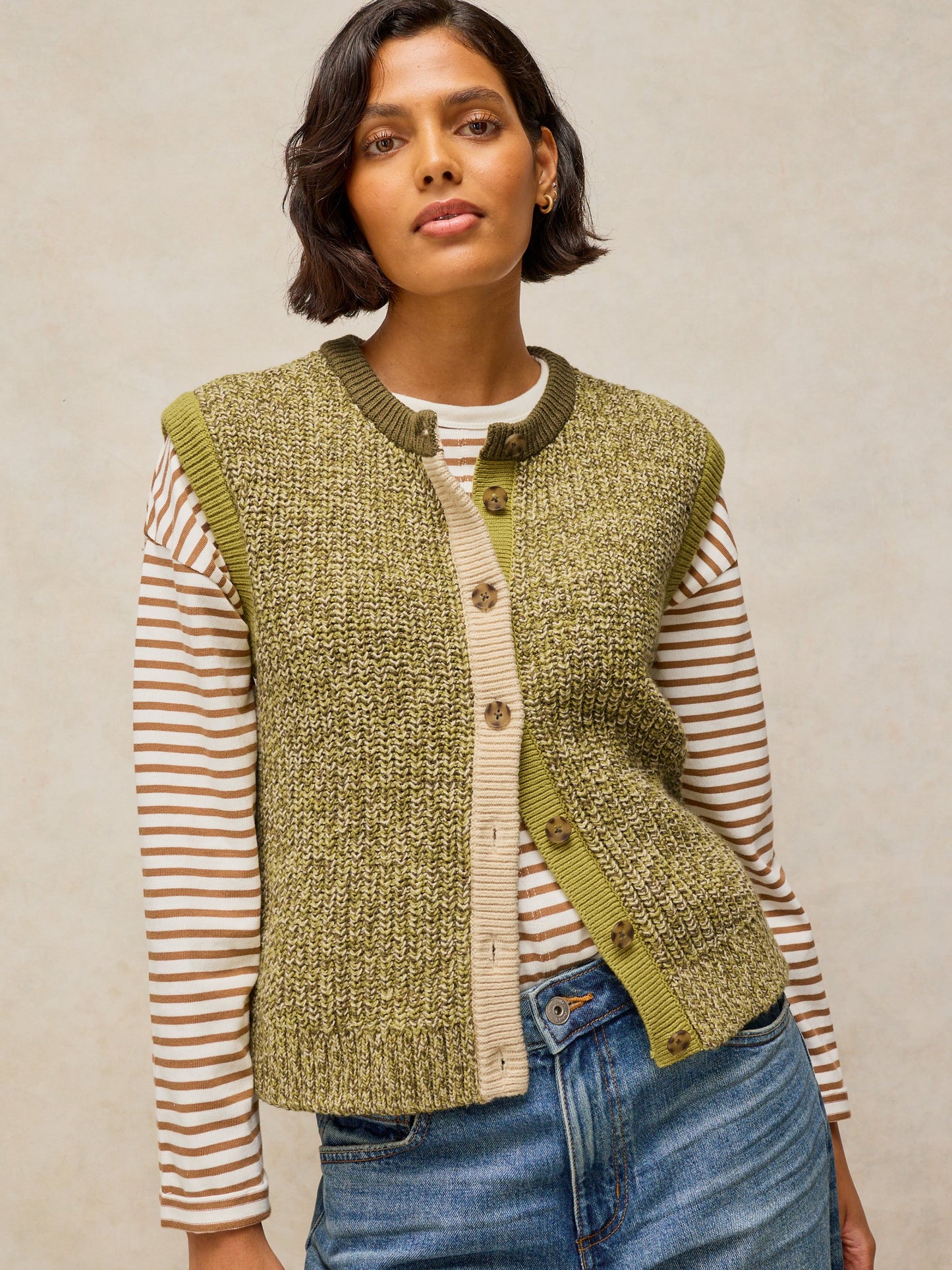 Twist Button Tank