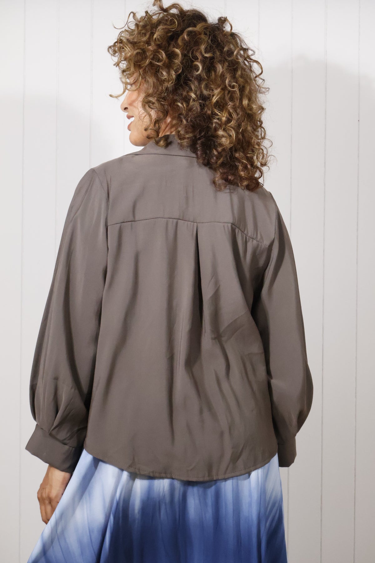 French Tuck Shirt - Chocolate