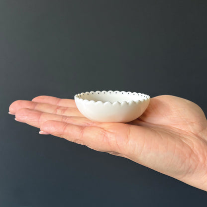 Small Scallop Bowl - Lovely Friend