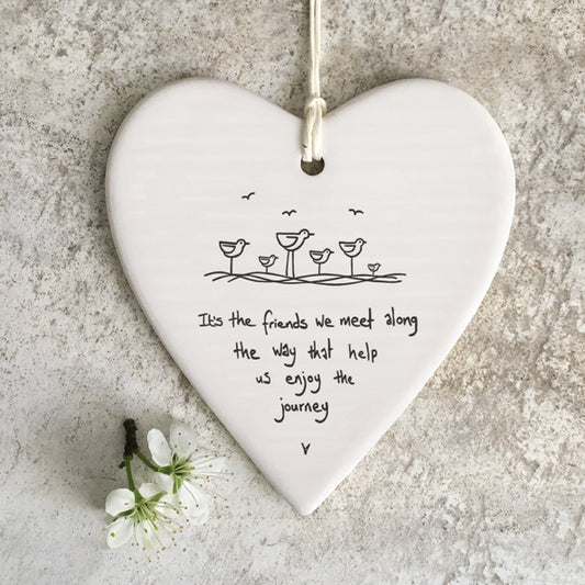 Wobbly round heart - Friends we meet