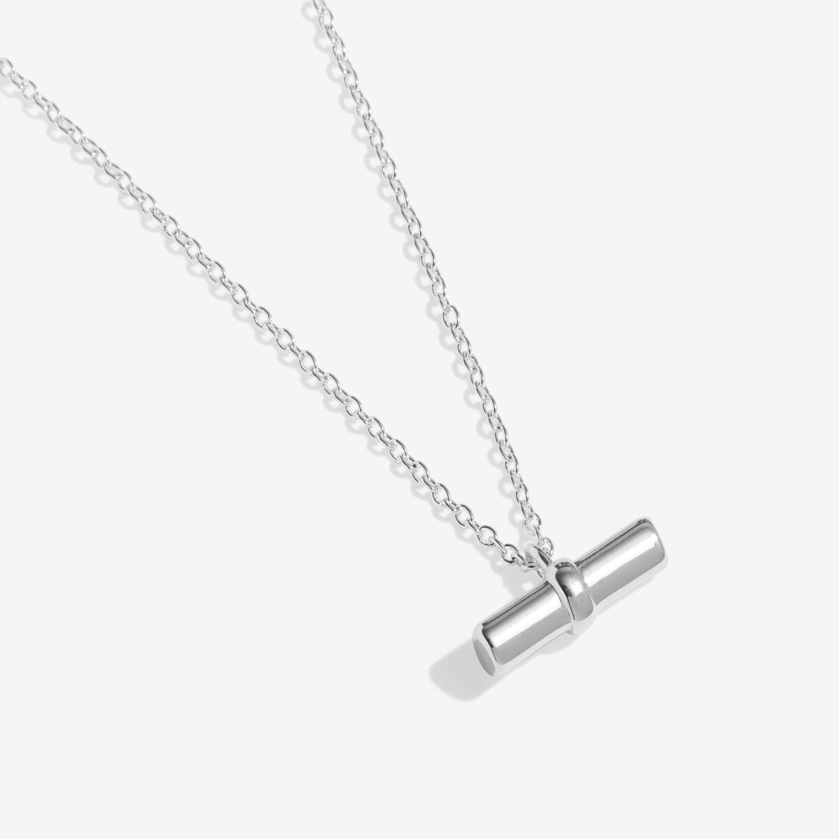 STYLE STORIES HEART T-BAR NECKLACE