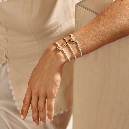 A LITTLE CHARMED MOMENTS FRIENDSHIP BRACELET