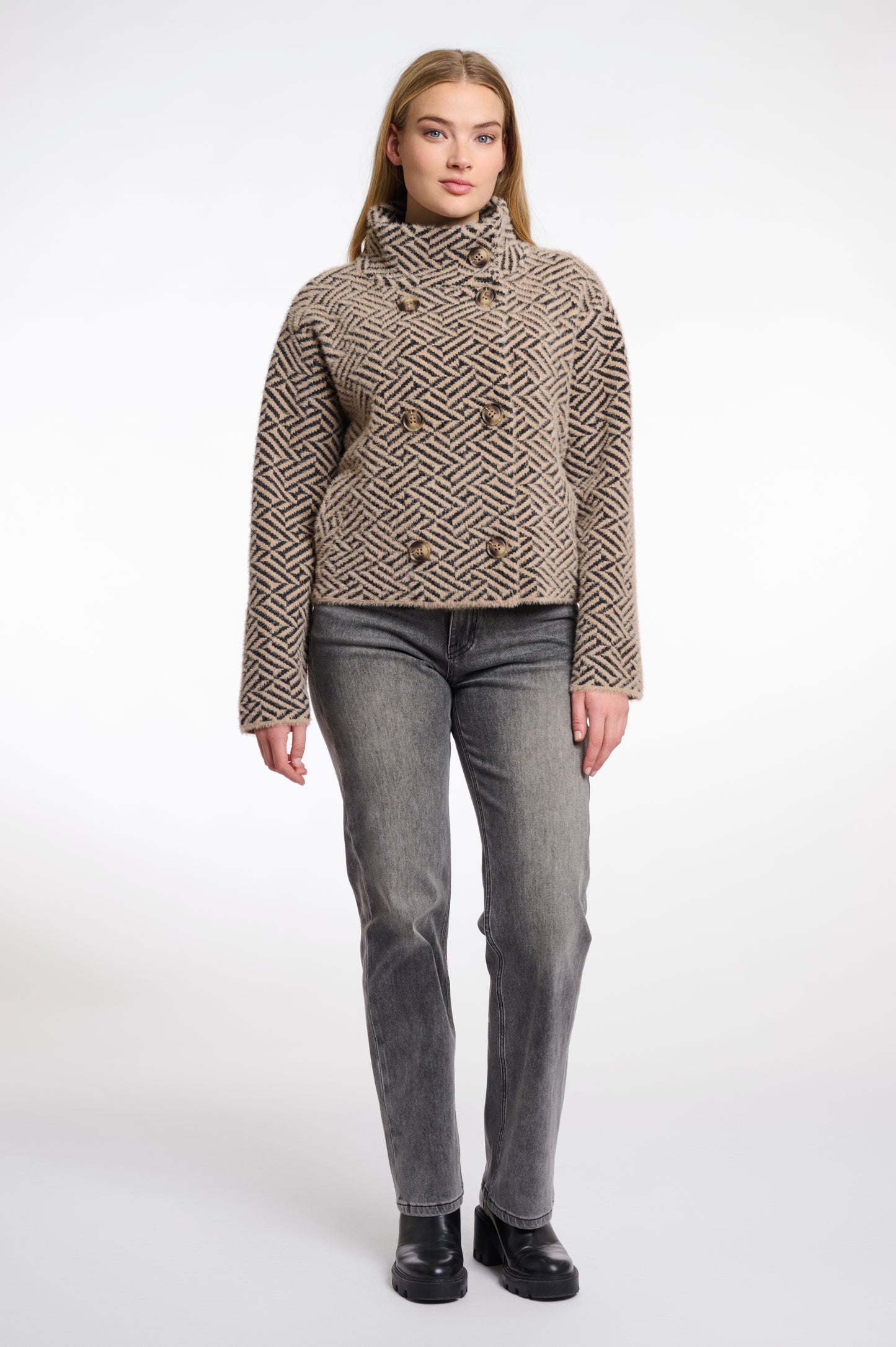 Short double breasted jacket