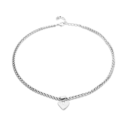 Short chain necklace with small heart detail