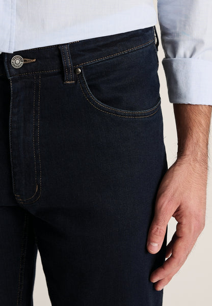 Douglas Classic Fit Jeans