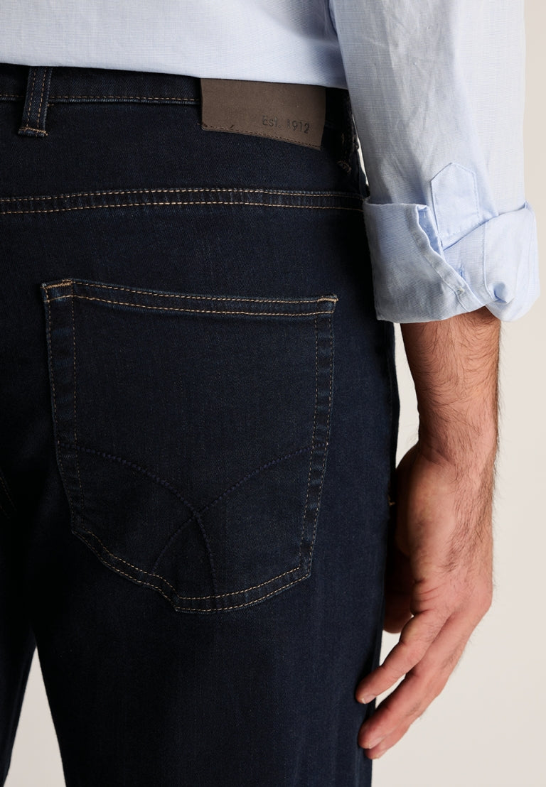 Douglas Classic Fit Jeans