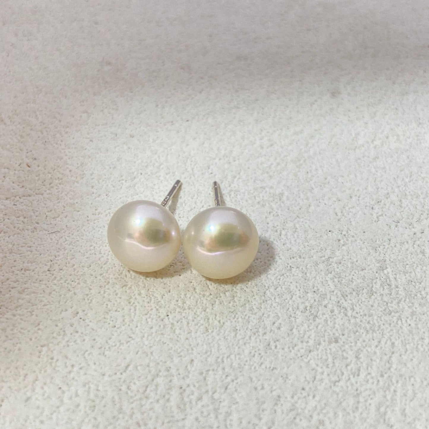 Freshwater Pearl Stud Earring