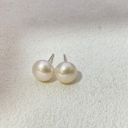 Freshwater Pearl Stud Earring