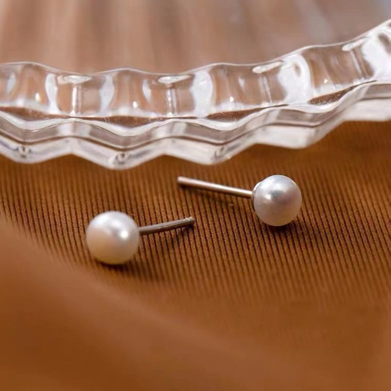 Freshwater Pearl Stud Earring