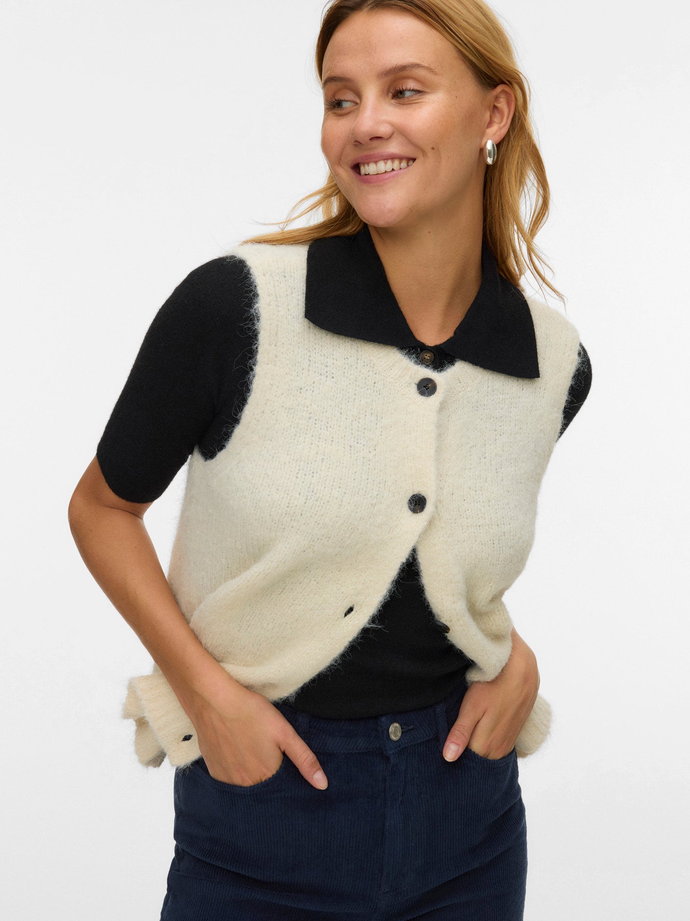 Novah O-Neck Button Vest