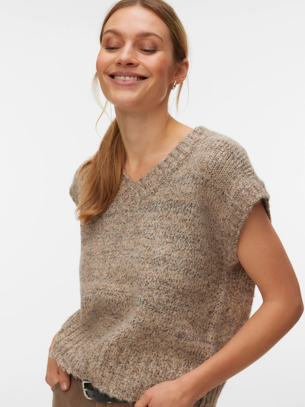 Ylka Sleeveless V-Neck Vest