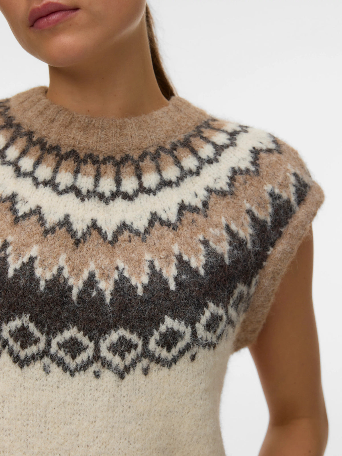 Aspen Sleeveless O-Neck Vest