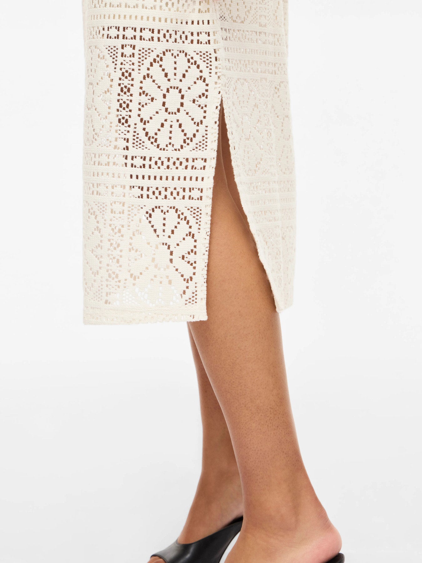 Merinda V-Neck Midi Dress