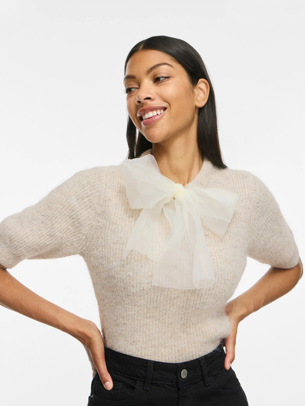 Itza O-Neck Bow Knit Top