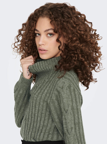 Andrea zipcable pullover knit