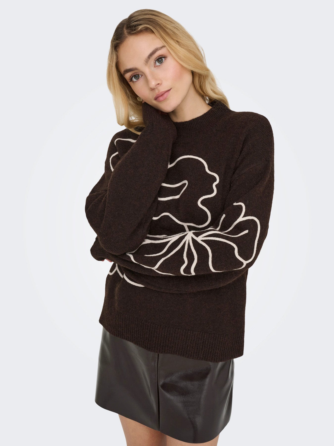 Jella Knitted Flower Pullover