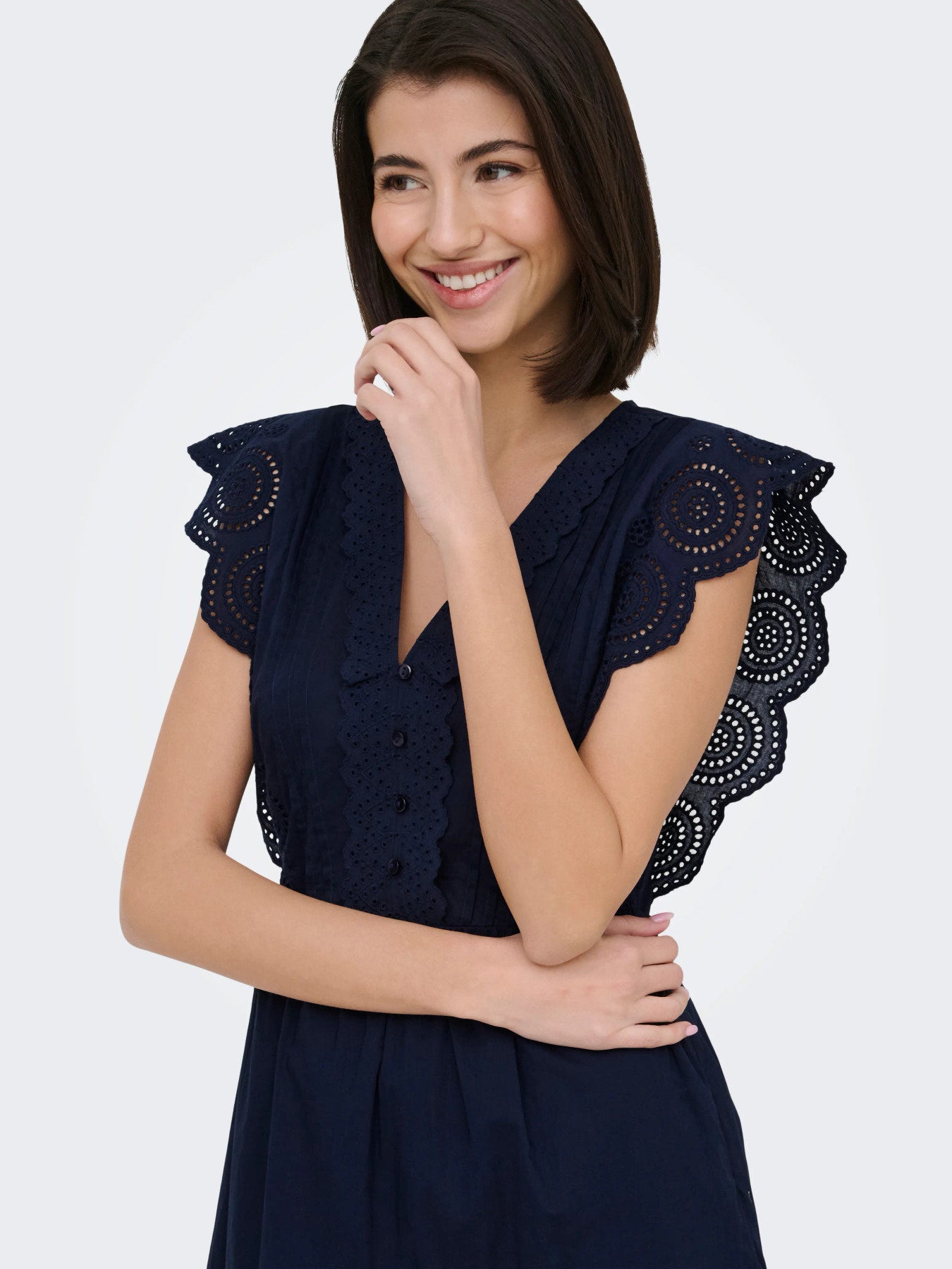 Sara Sleeveless Lace Dress