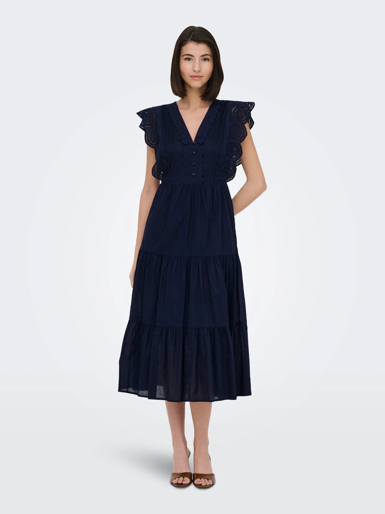 Sara Sleeveless Lace Dress