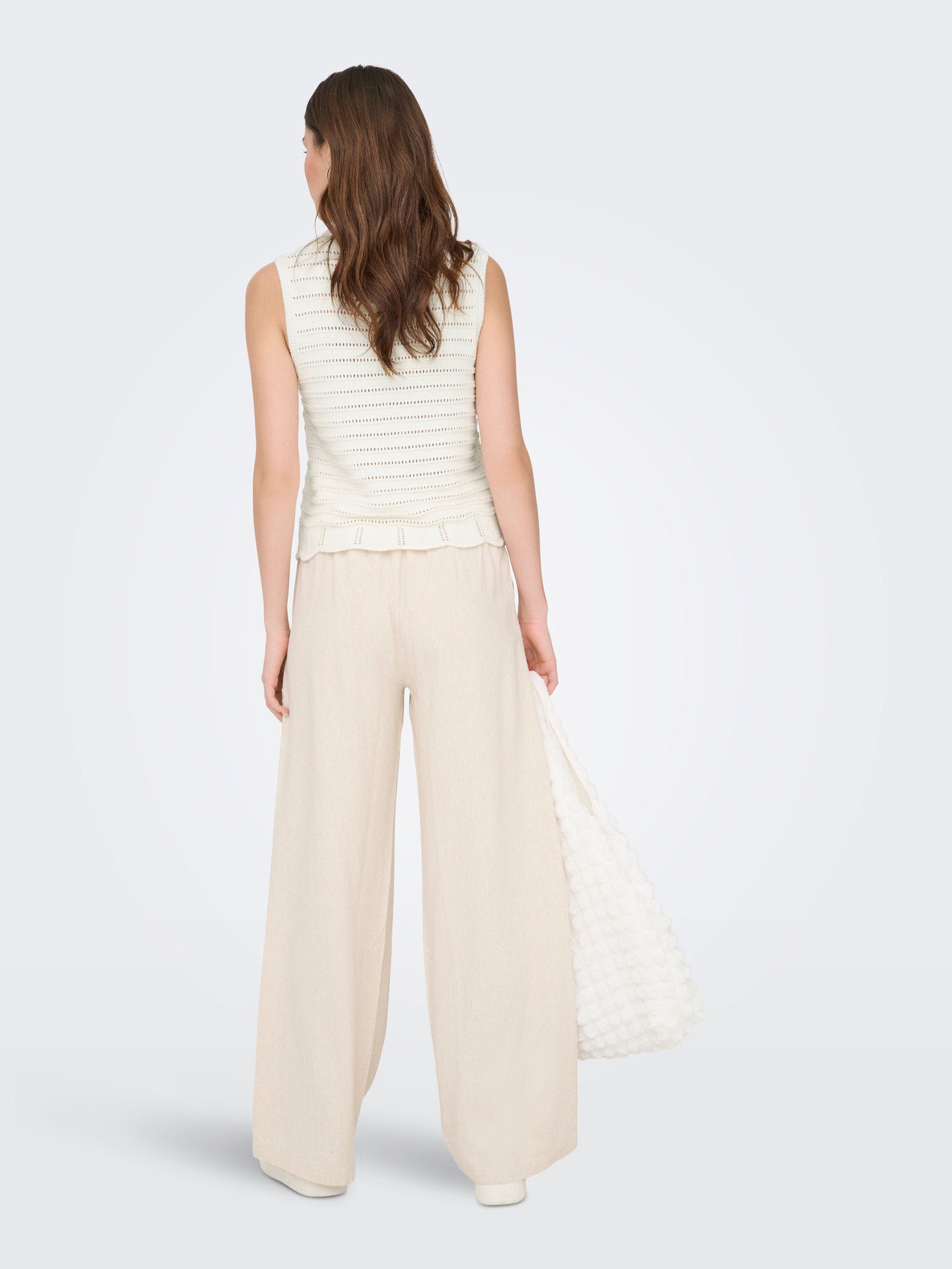 Tanja Sleeveless O-Neck Top