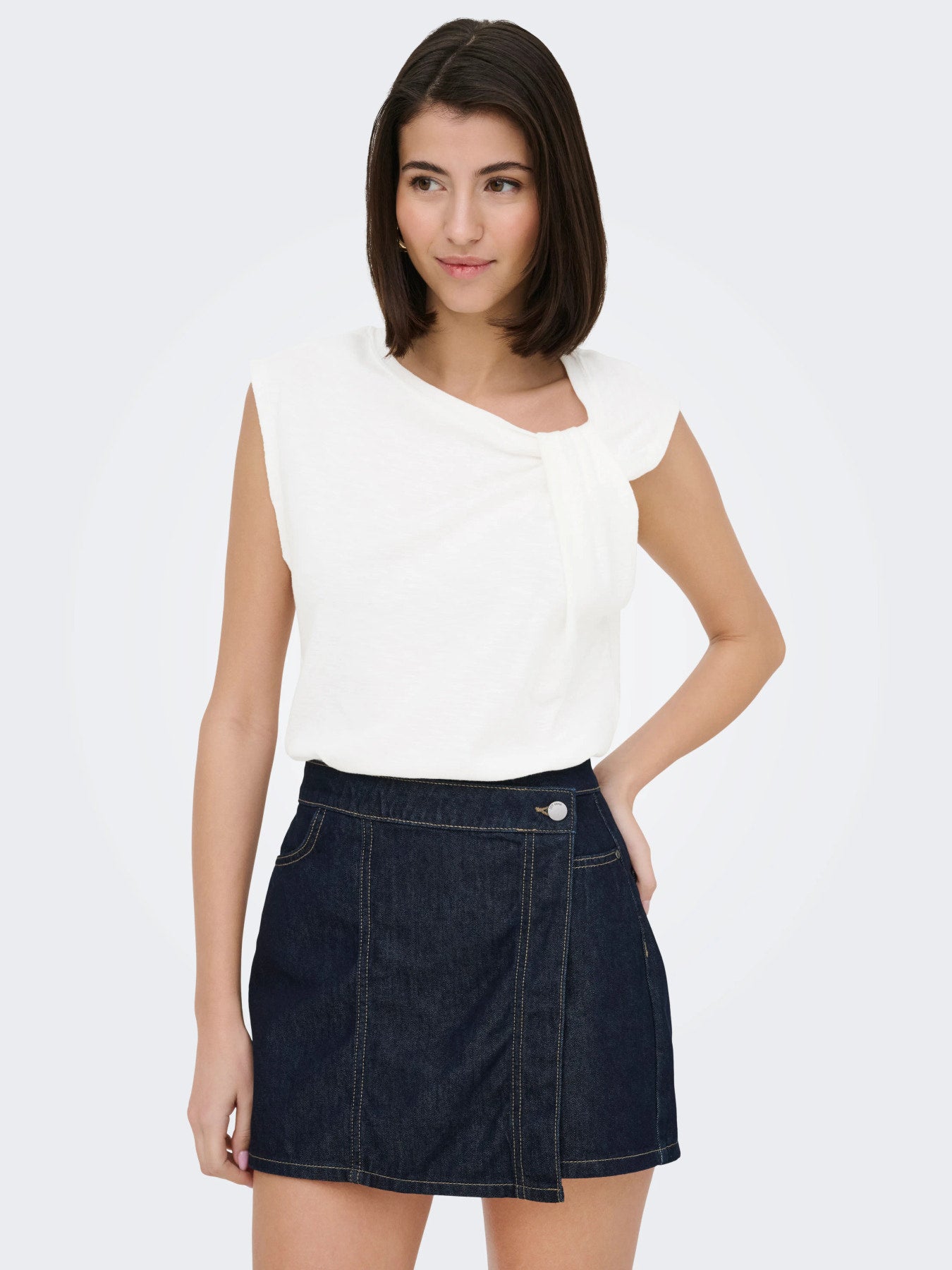 Amy Knot Top