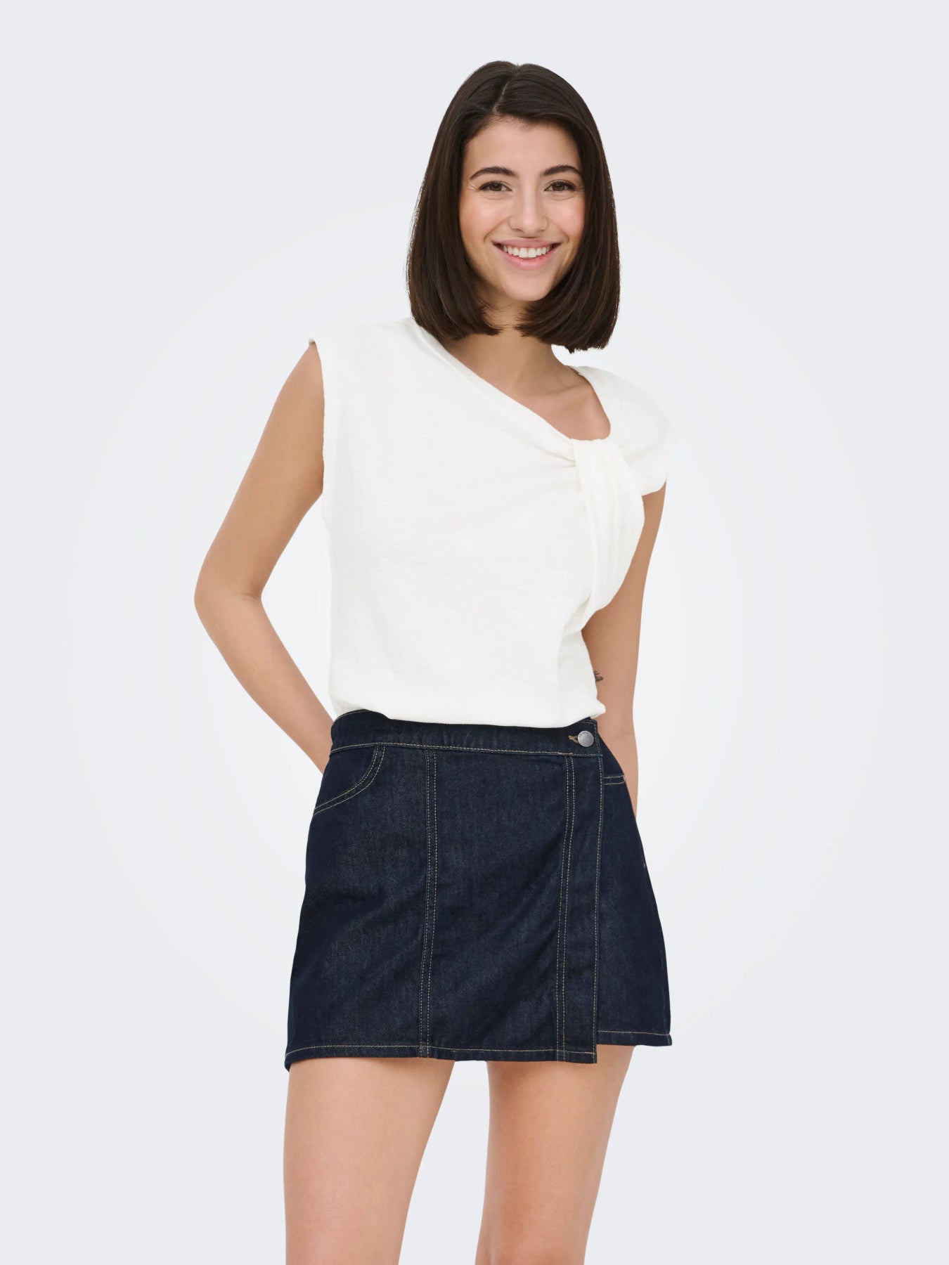 Amy Knot Top