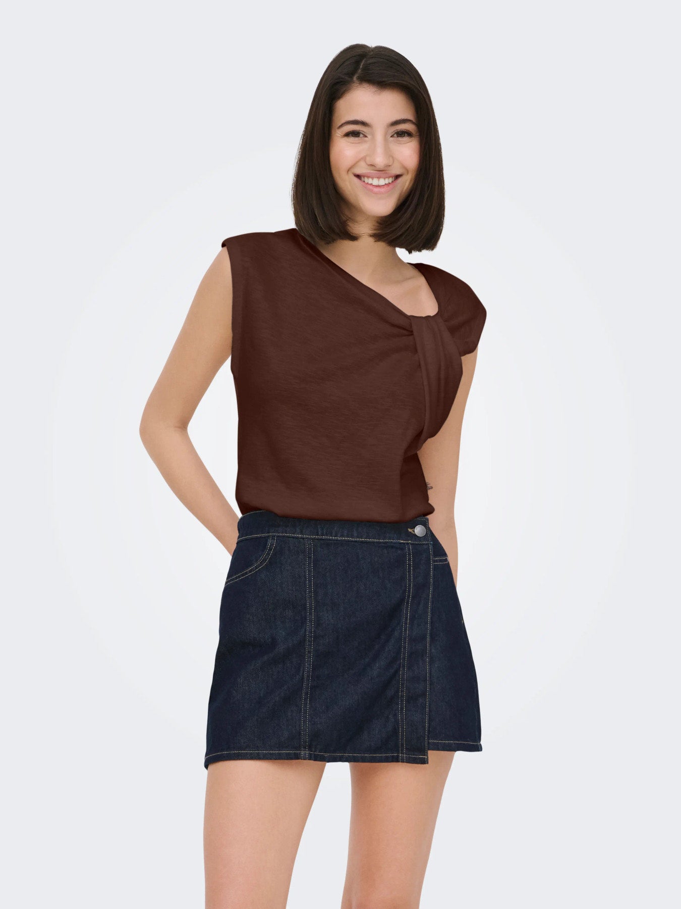 Amy Knot Top