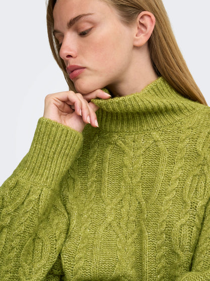 Hilde Short Cable Knit