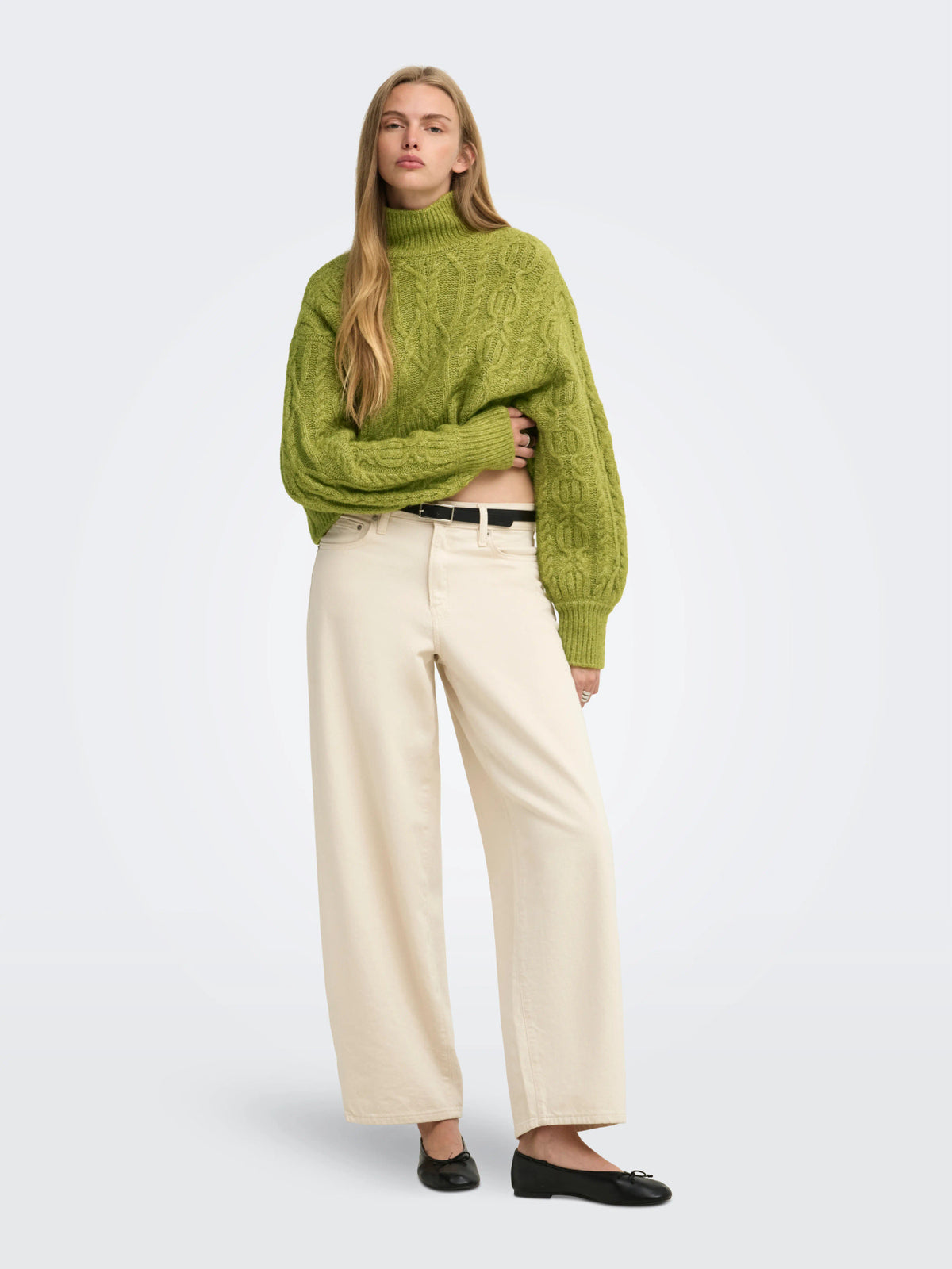 Hilde Short Cable Knit