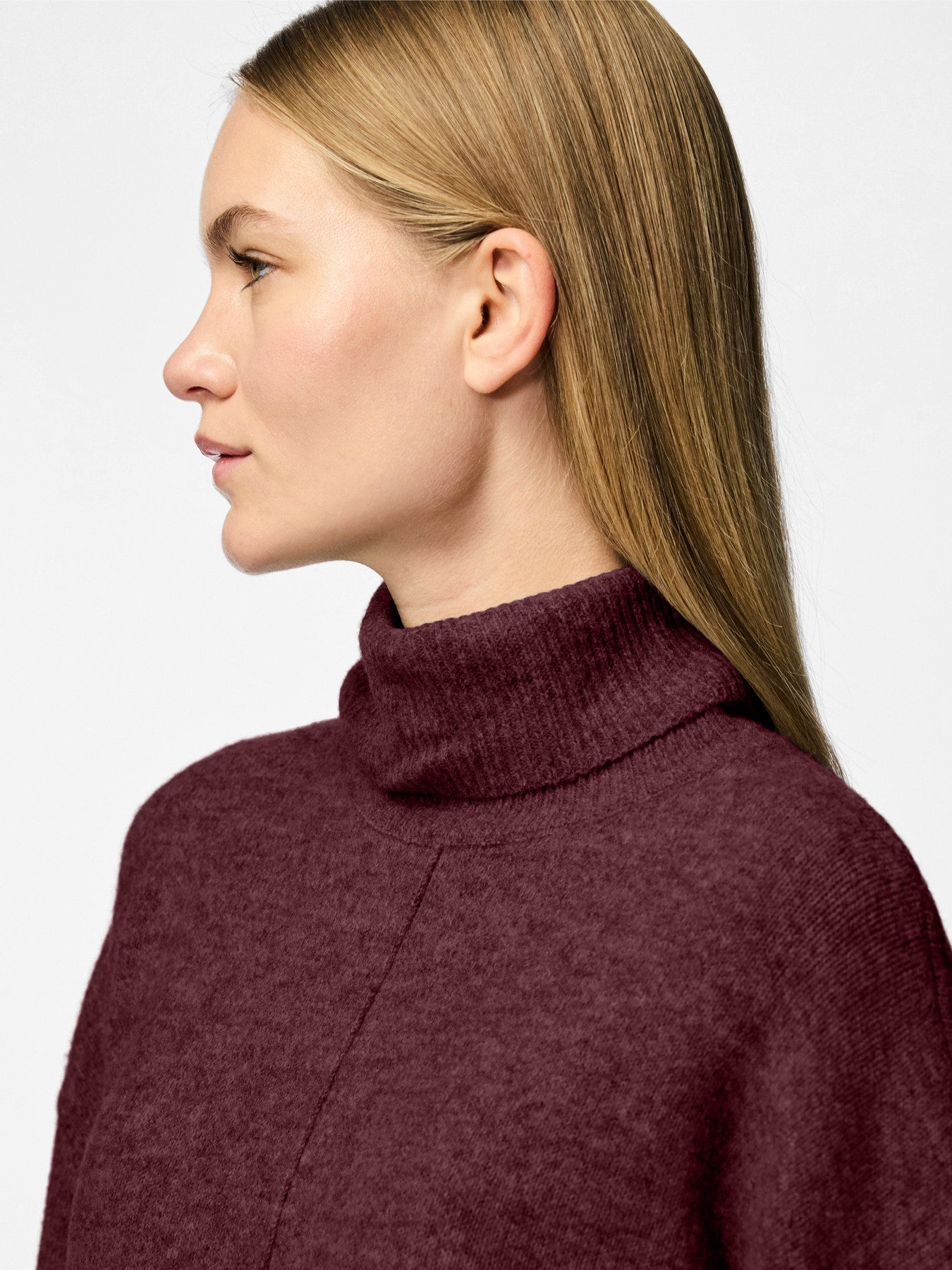 PCMALOU HIGH-NECK JUMPER