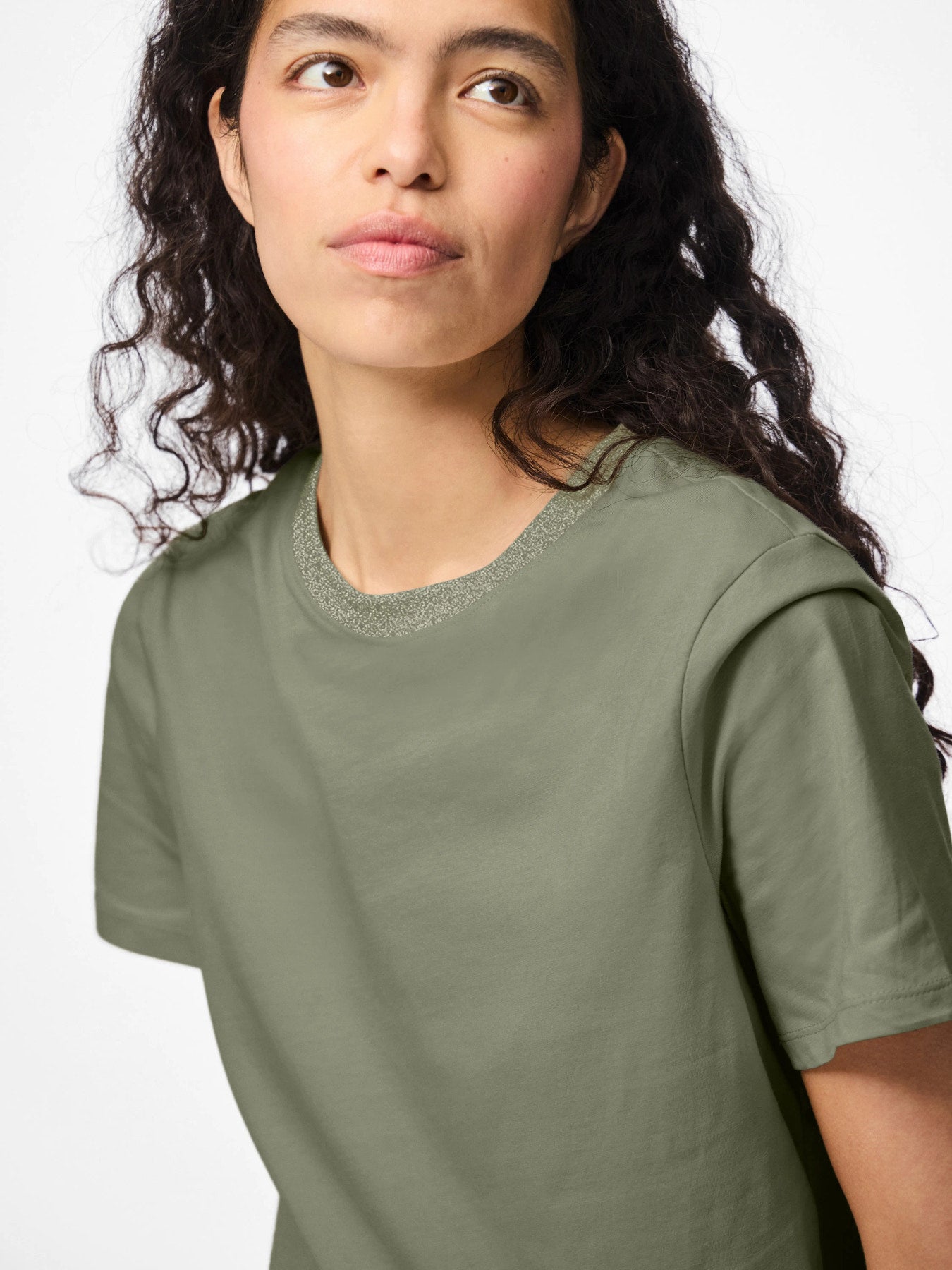 Ria Lurex Neck Tee