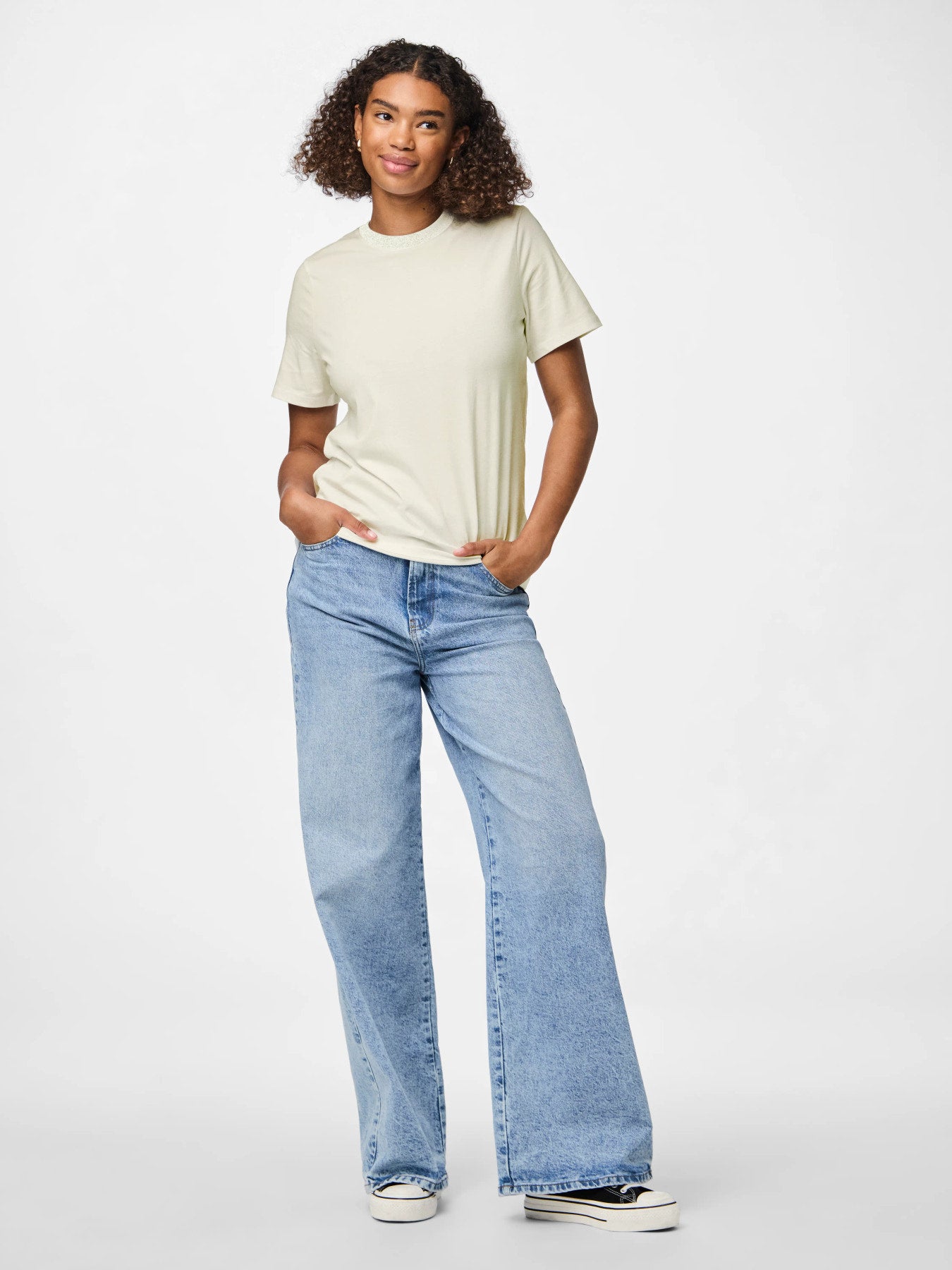 Ria Lurex Neck Tee