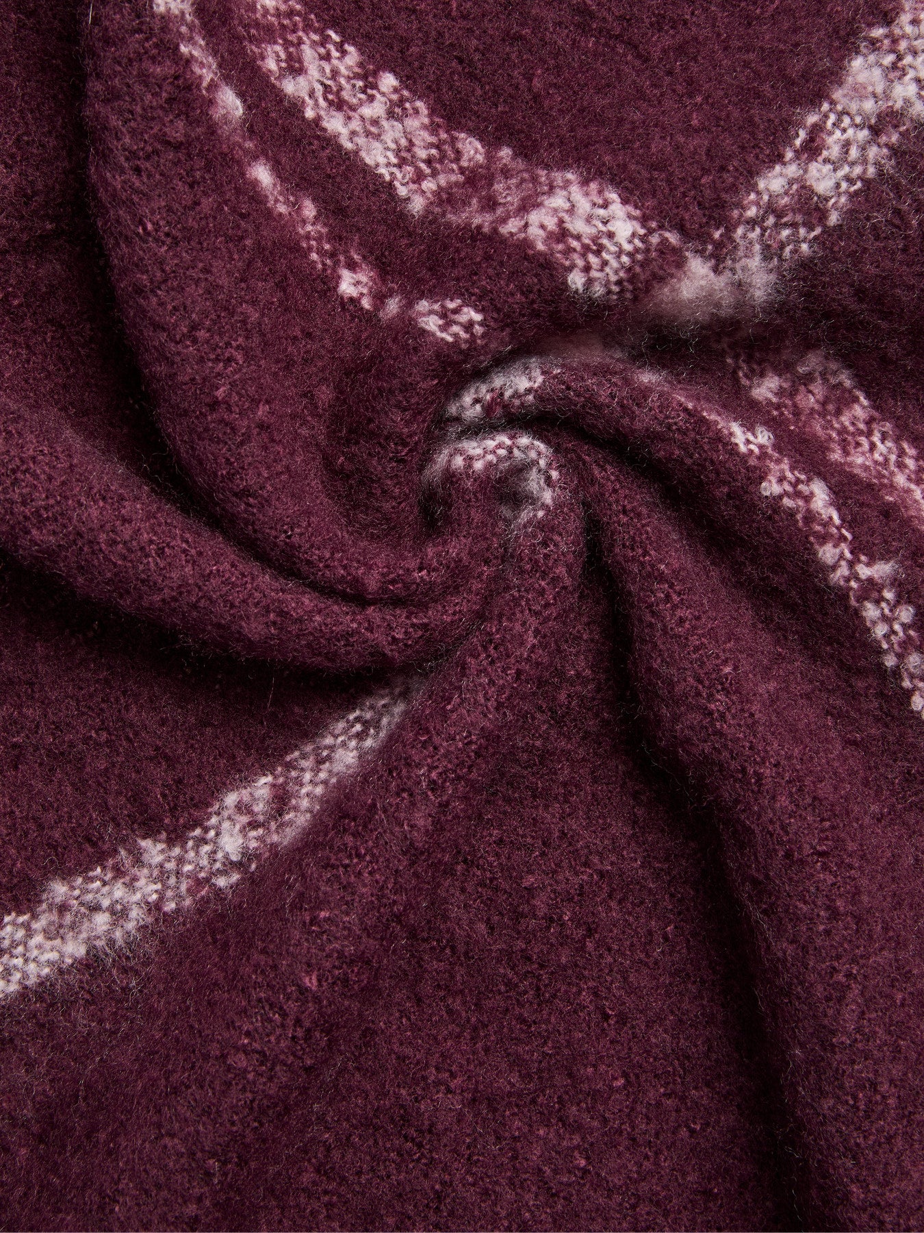 Pyron Long Scarf