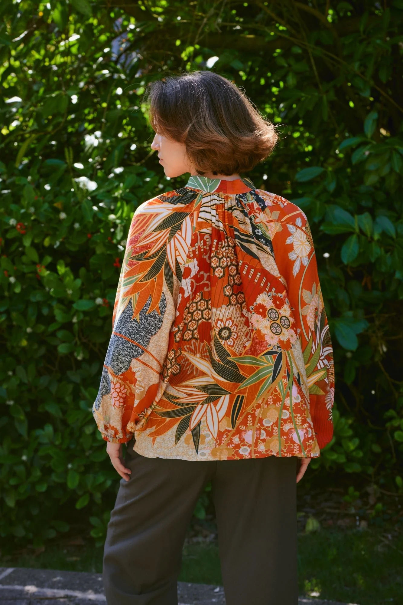 Fans Scarlet Pussy Bow Blouse S/M